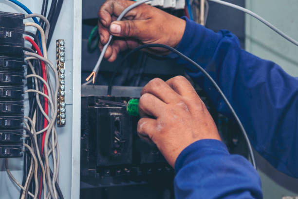 Best Electrical Contractors for Businesses  in Euclid, OH