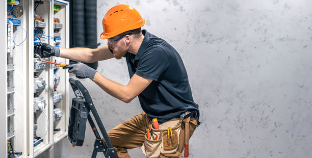 Best Electrical Contractors for Businesses  in Euclid, OH