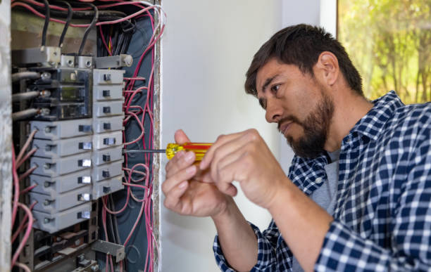 Best Emergency Electrical Repair  in Euclid, OH
